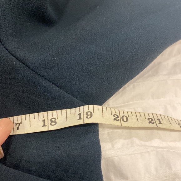 ZARA Asymmetrical Green Top with Bow Detail Large - Picture 6 of 6